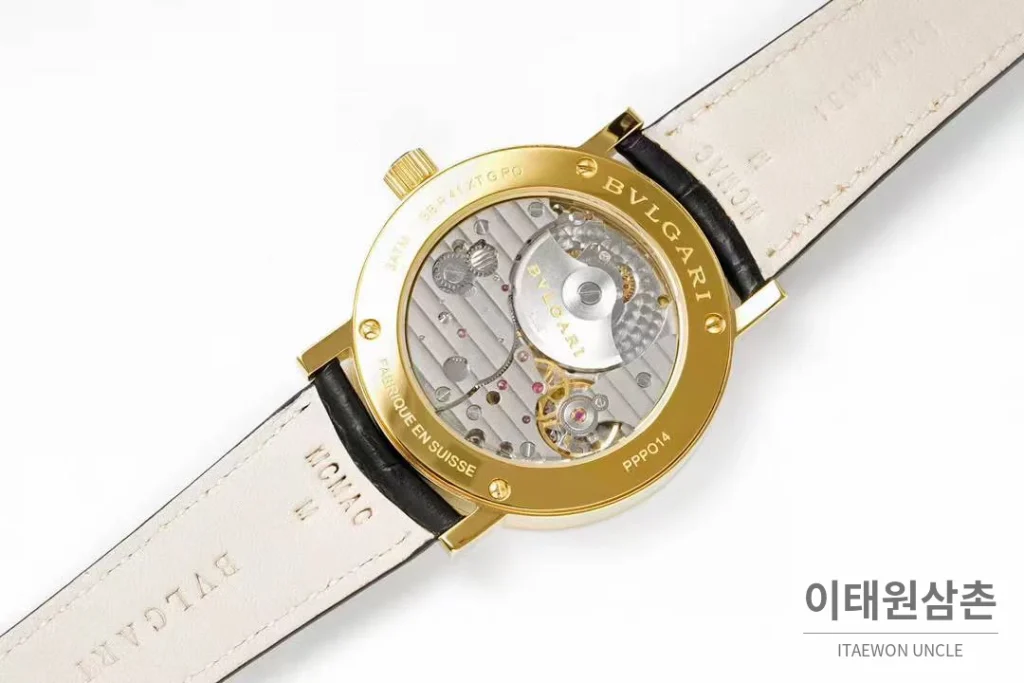 불가리 불가리 로마 스틸 아이보리다이얼 스몰세컨즈 오토매틱 41mm 블랙 가죽 스트랩 골드 베젤