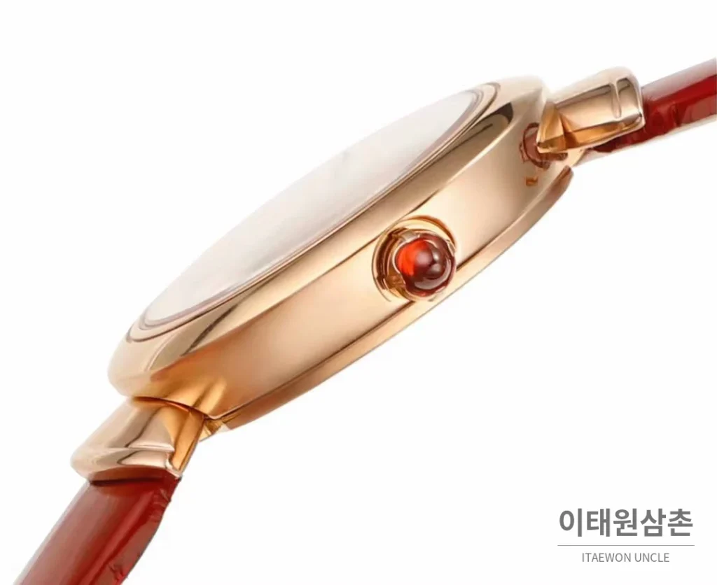 불가리 디바스 드림 다이아세팅 화이트다이얼 쿼츠 레드 가죽 스트랩