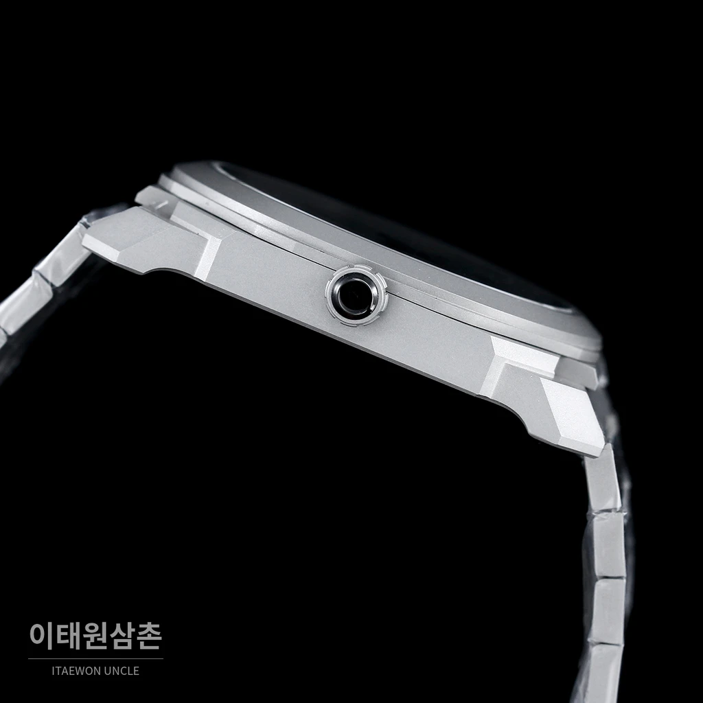불가리 옥토 피니씨모 스테인리스 스틸 울트라씬 스포츠 워치 40mm 실버 스틸 브레이슬릿