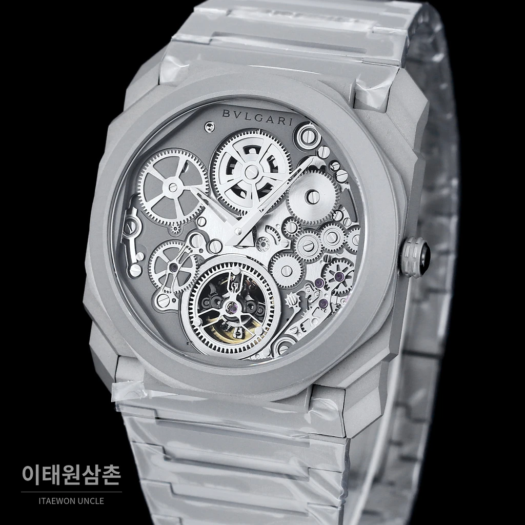 불가리 옥토 피니씨모 스테인리스 스틸 울트라씬 스포츠 워치 40mm 실버 티타늄 브레이슬릿