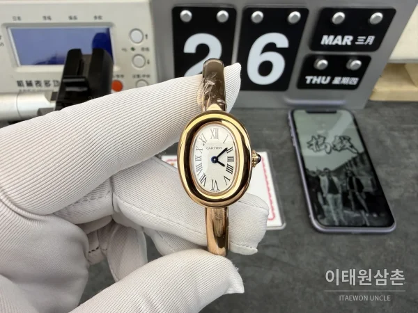 까르띠에 베누아르 미니 로즈골드 브레이슬릿 쿼츠 18.7mm