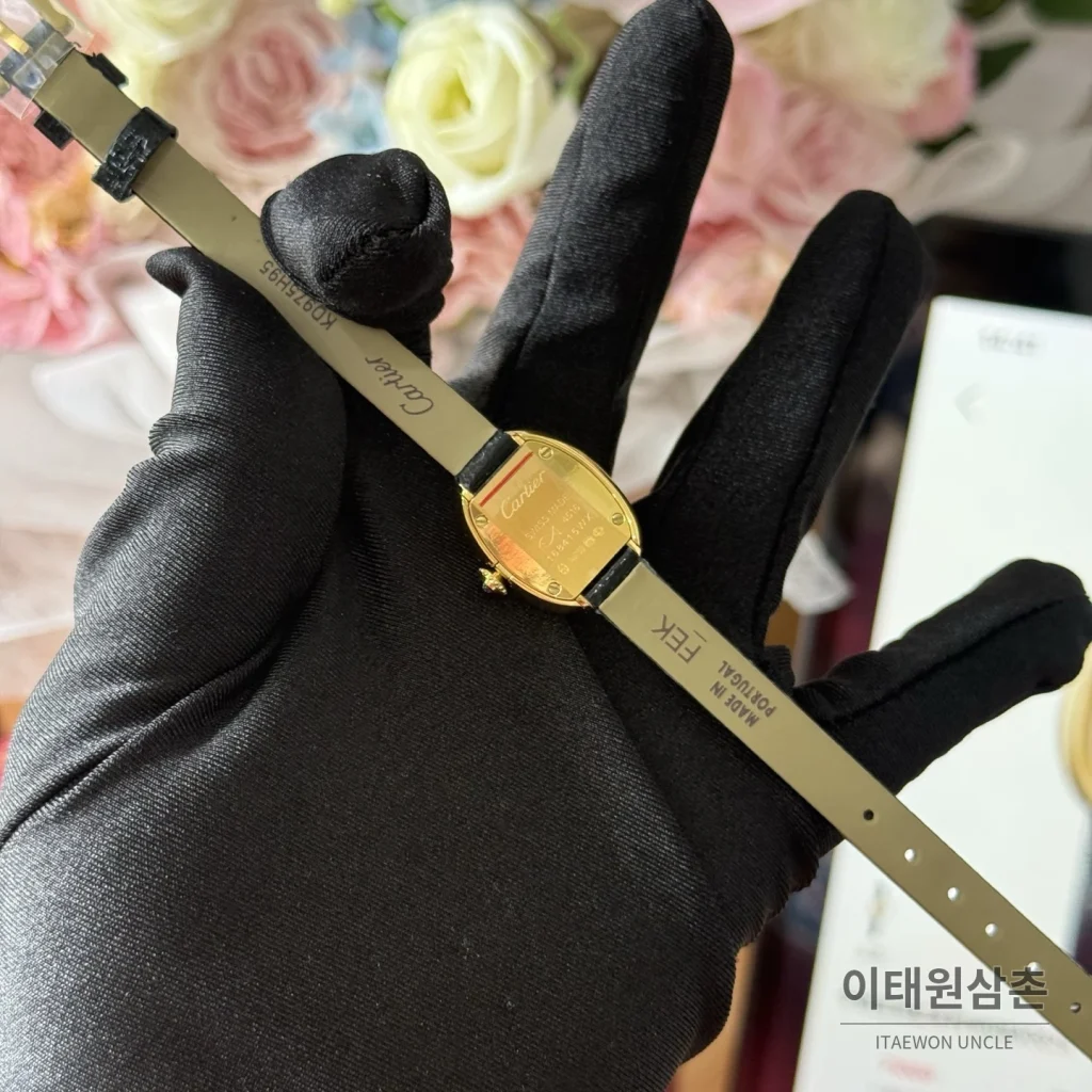 까르띠에 바이뉴아 쿼츠