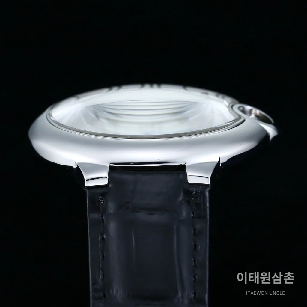 까르띠에 발롱블루 드 까르띠에 투르비용 로마다이얼 오토매틱 42mm 블랙 가죽 스트랩