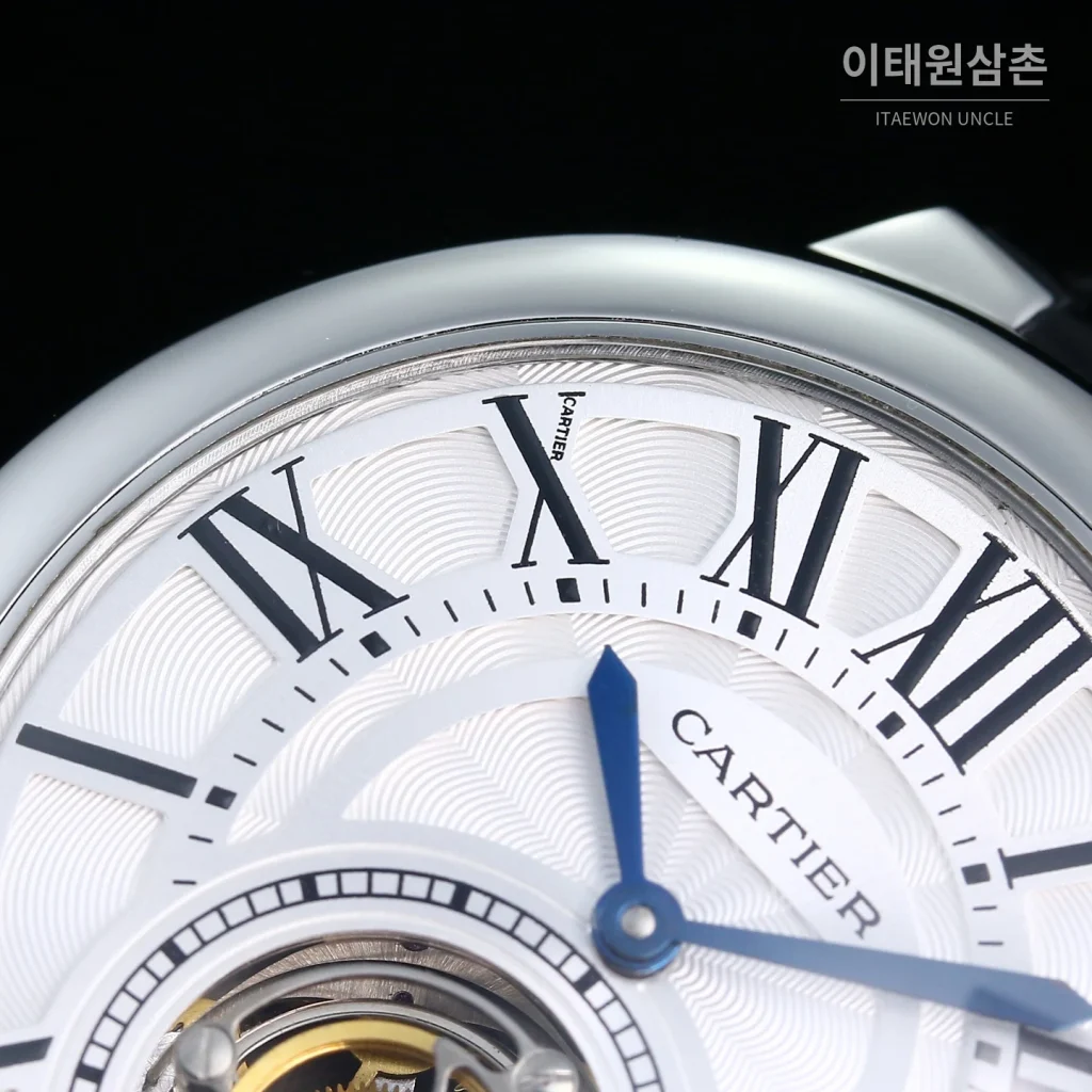 까르띠에 발롱블루 드 까르띠에 투르비용 로마다이얼 오토매틱 42mm 블랙 가죽 스트랩
