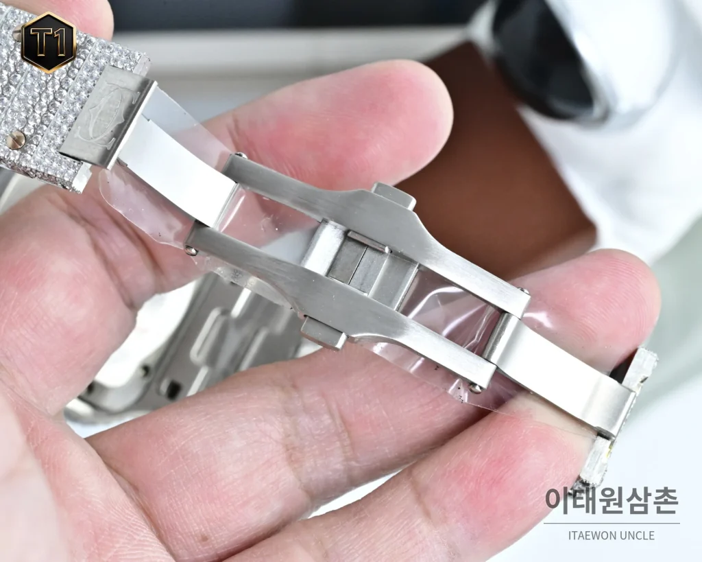 까르띠에 발롱블루 모아사나이트 풀파베 오토매틱 42mm 실버 (2)