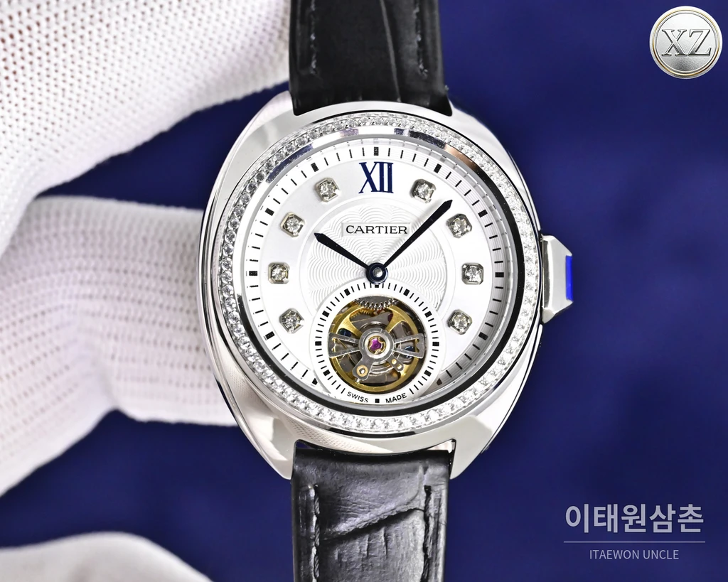 까르띠에 Clé de Cartier 다이아몬드 인덱스 여성용 투르비용 35mm