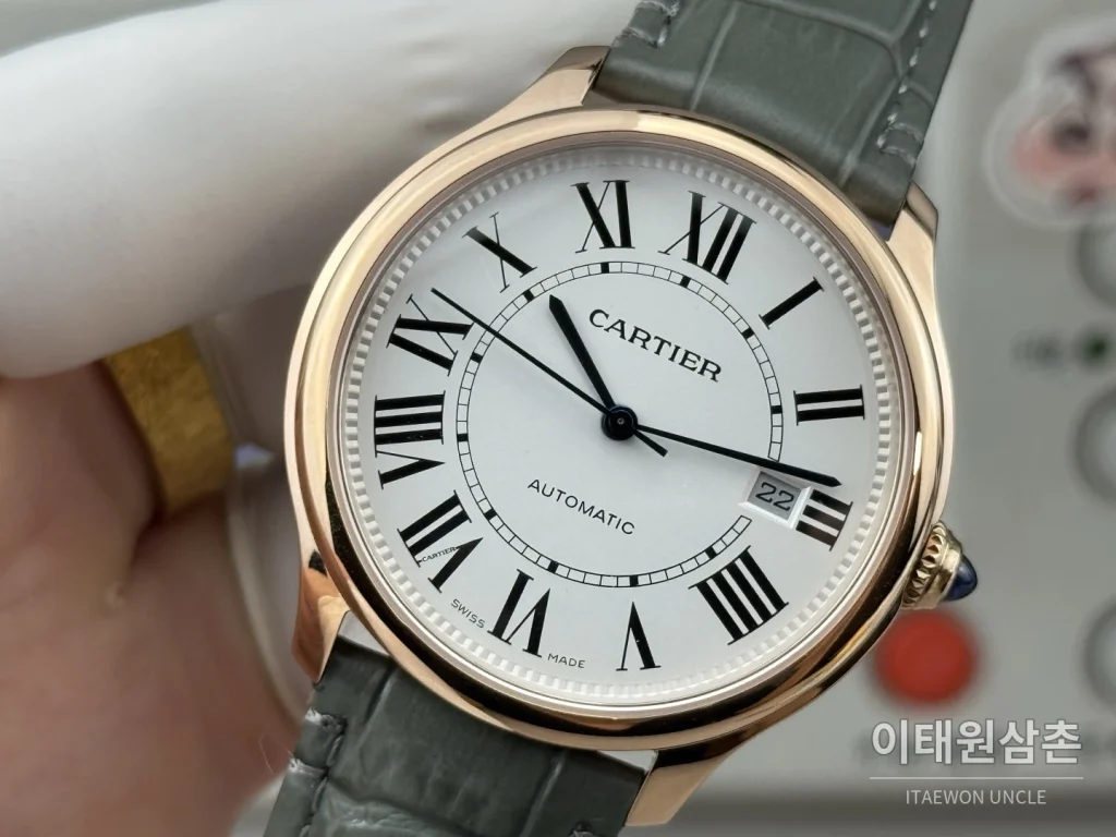 까르띠에 런던 오토매틱 40mm 화이트 다이얼 그린 가죽 스트랩