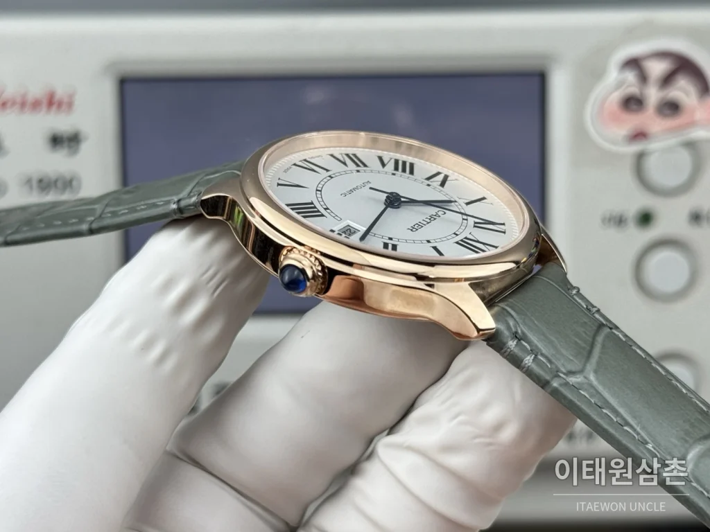 까르띠에 런던 오토매틱 40mm 화이트 다이얼 그린 가죽 스트랩
