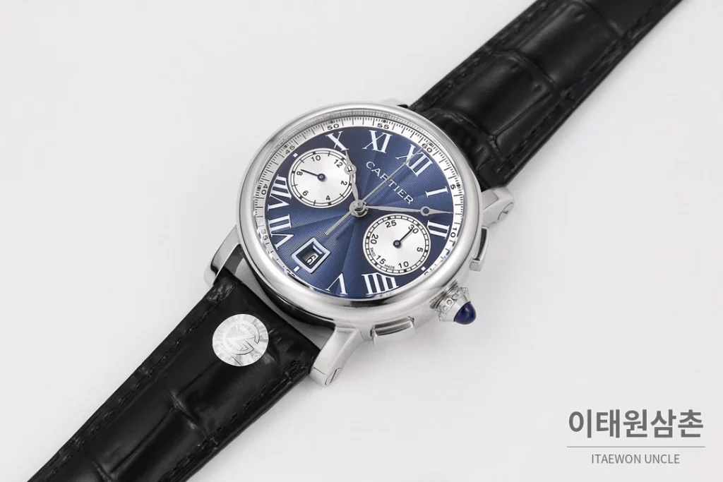 까르띠에 로통드 드 까르띠에 크로노그래프 오토매틱 40mm 블루 다이얼 블랙 가죽 스트랩