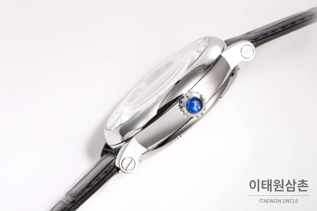 까르띠에 로통드 드 까르띠에 오토매틱 42.5mm 화이트 다이얼 블랙 가죽 스트랩