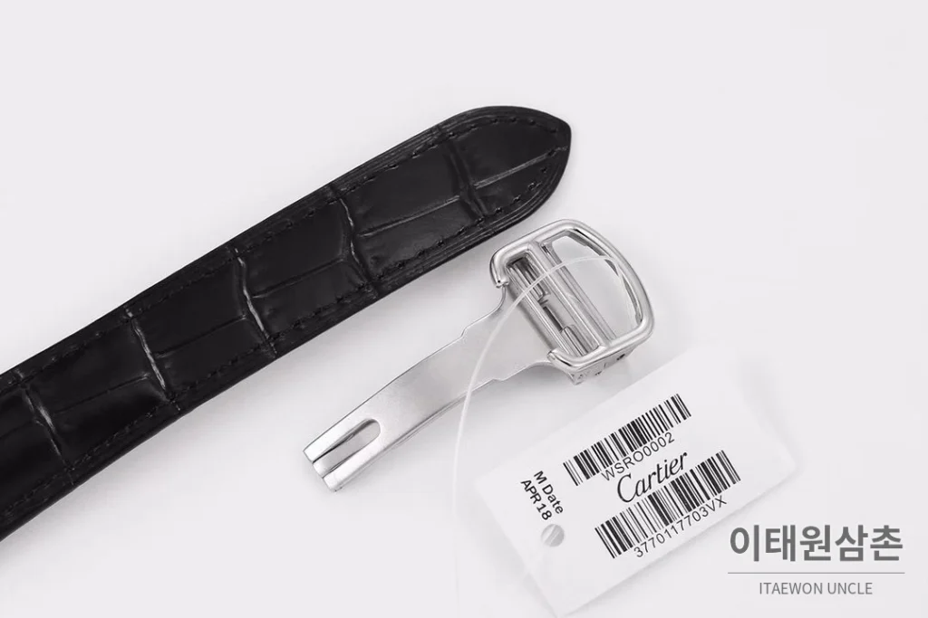 까르띠에 로통드드까르띠에 스틸 실버다이얼 크로노그래프 오토매틱 40mm 블랙 가죽 스트랩