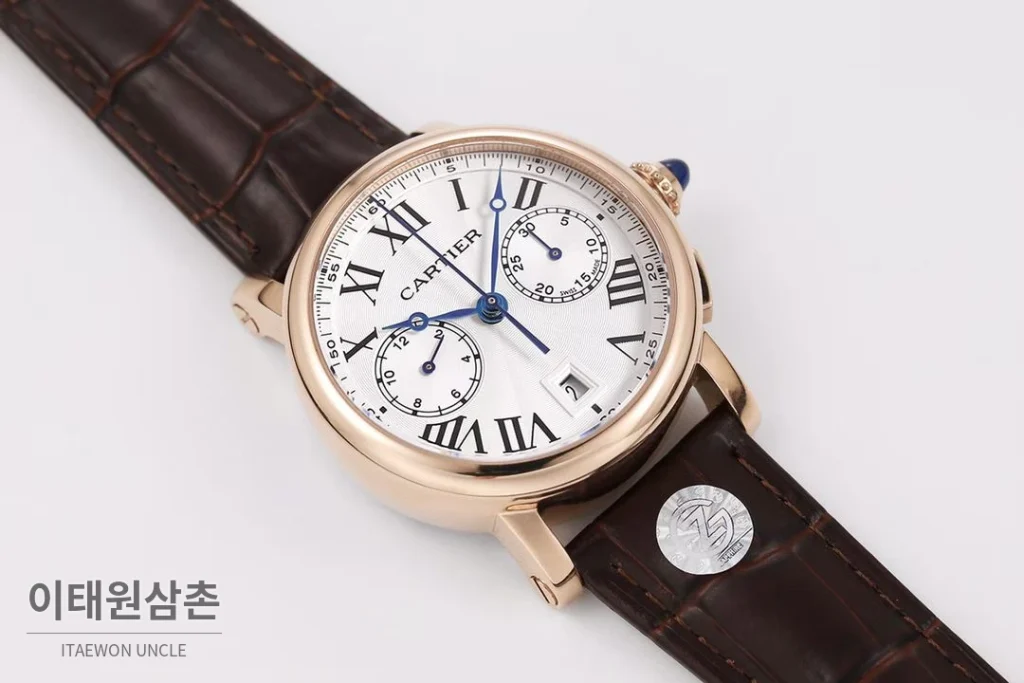 까르띠에 로통드드까르띠에 스틸 실버다이얼 크로노그래프 오토매틱 40mm 브라운 가죽 스트랩