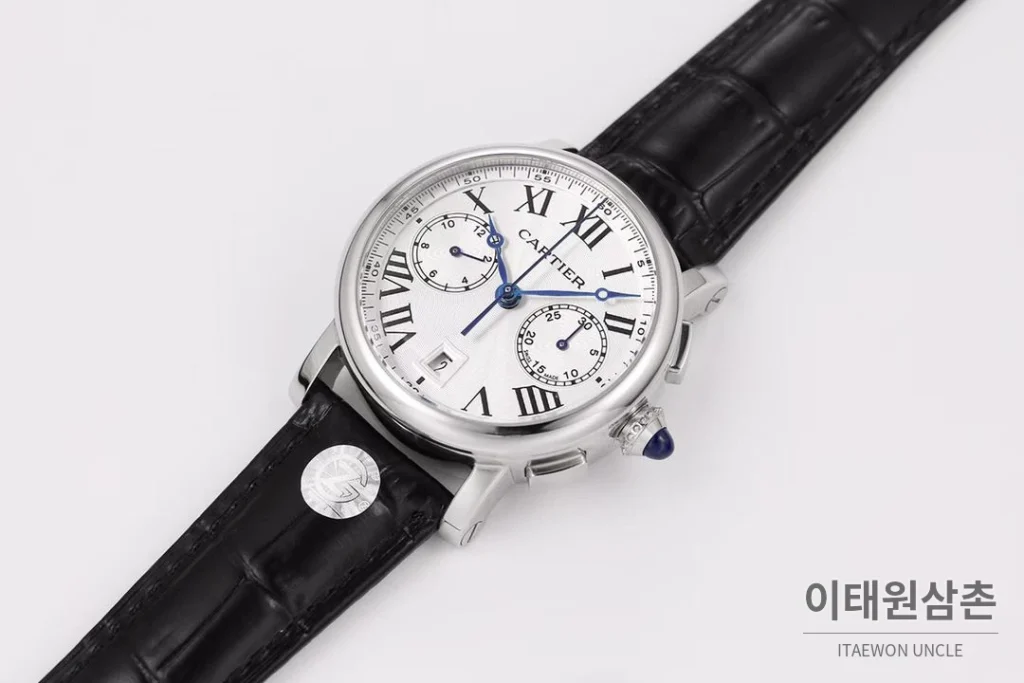 까르띠에 로통드드까르띠에 스틸 실버다이얼 크로노그래프 오토매틱 40mm 블랙 가죽 스트랩