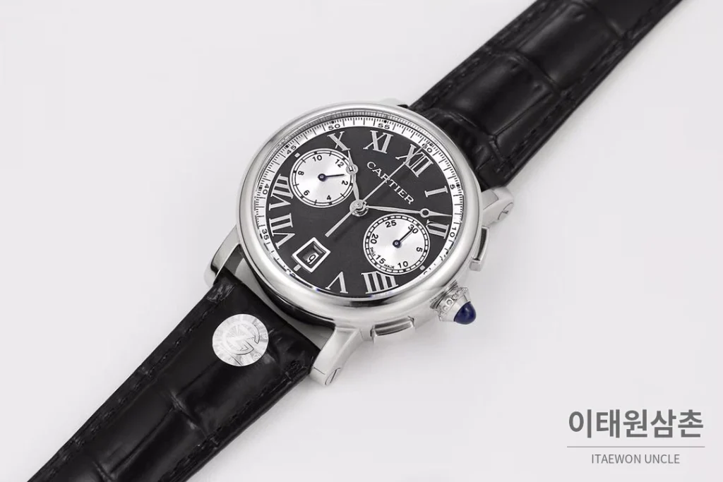 까르띠에 로통드드까르띠에 스틸 블랙다이얼 크로노그래프 오토매틱 40mm