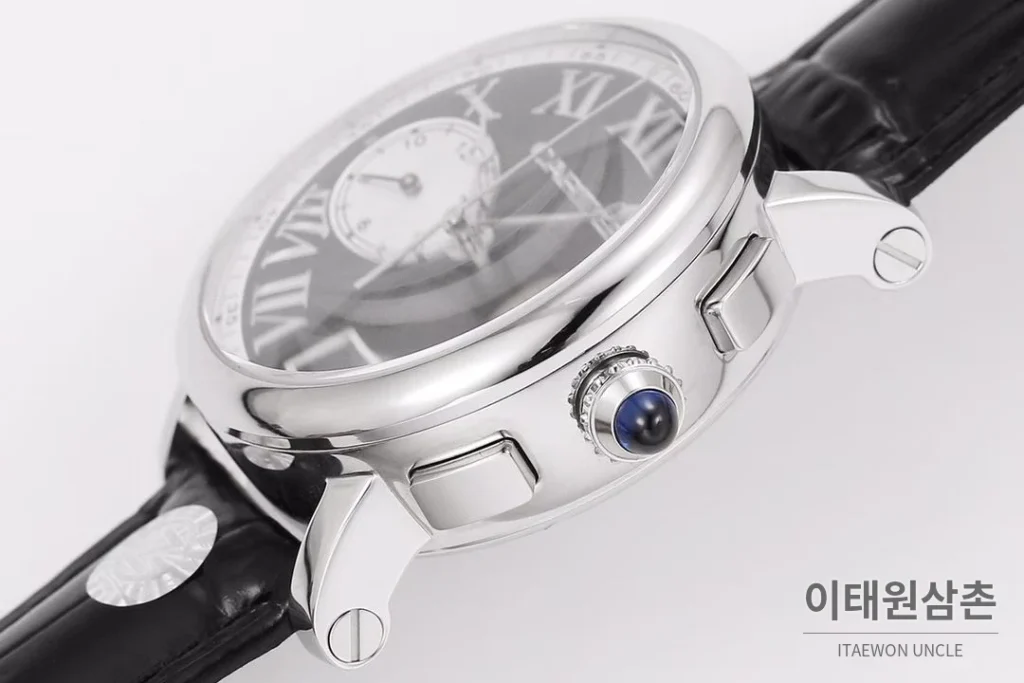 까르띠에 로통드드까르띠에 스틸 블랙다이얼 크로노그래프 오토매틱 40mm