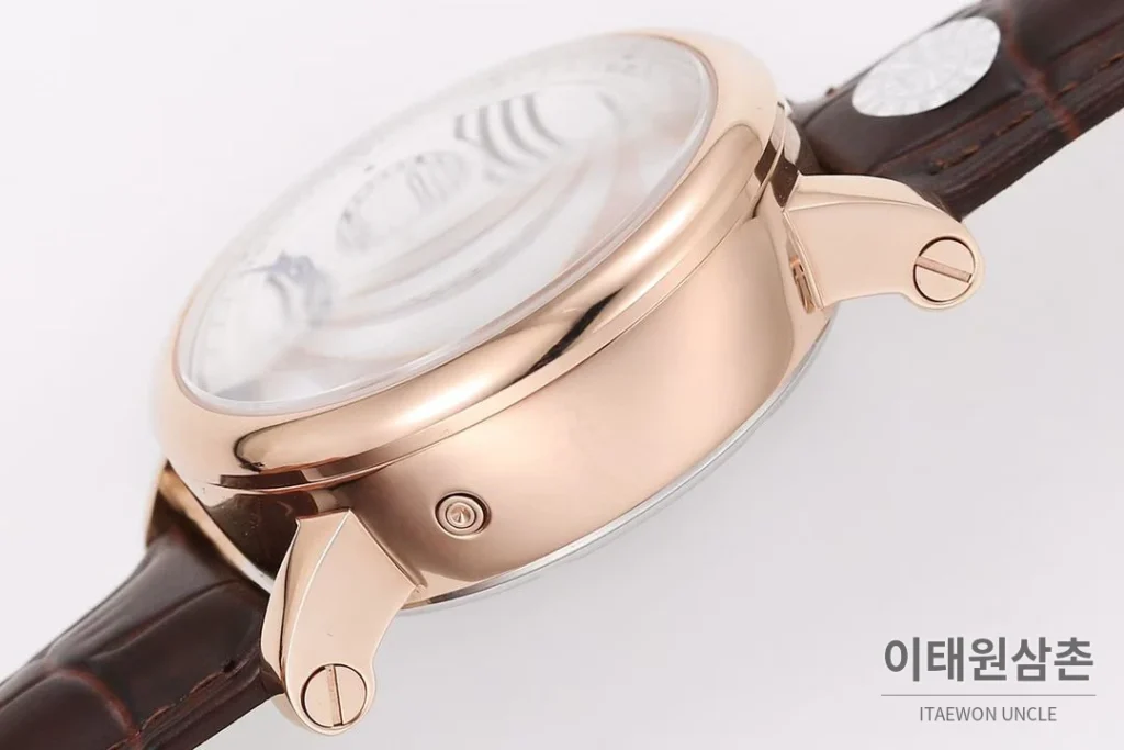 까르띠에 로통드드까르띠에 스틸 실버다이얼 크로노그래프 오토매틱 40mm 브라운 가죽 스트랩