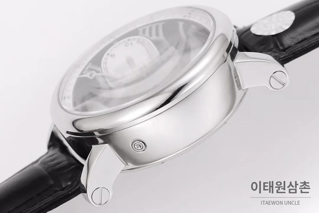 까르띠에 로통드드까르띠에 스틸 블랙다이얼 크로노그래프 오토매틱 40mm
