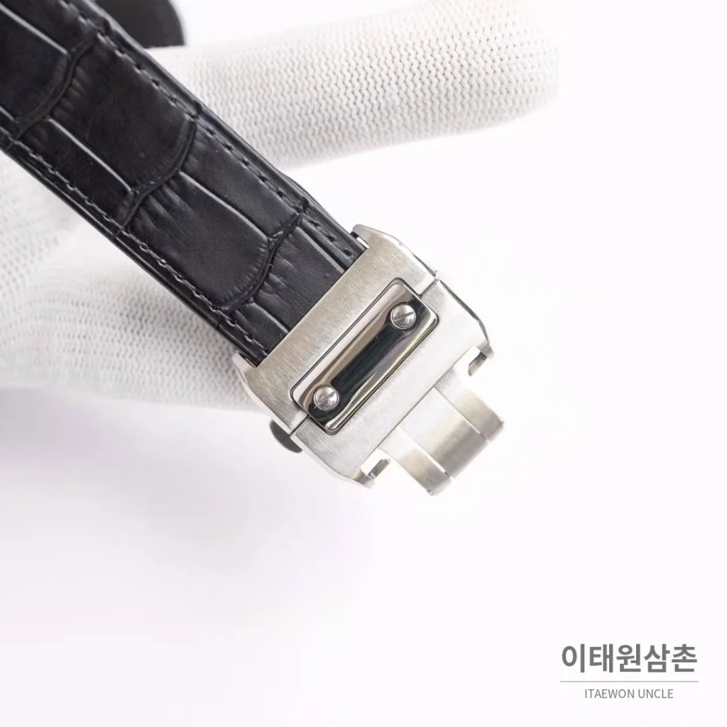 까르띠에 산토스 드 까르띠에 크로노그래프 블랙다이얼 오토매틱 51mm 블랙 가죽 스트랩 블랙 베젤