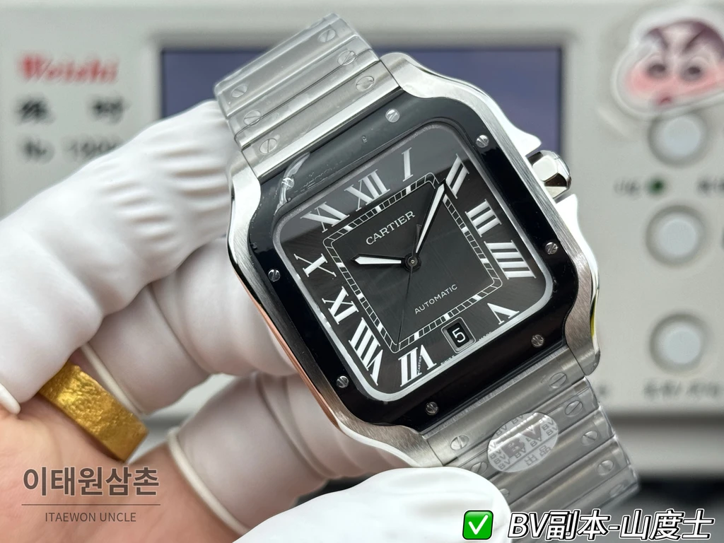 까르띠에 산토스 드 까르띠에 스틸 블랙 베젤 차콜 그레이 다이얼 오토매틱 39.8mm