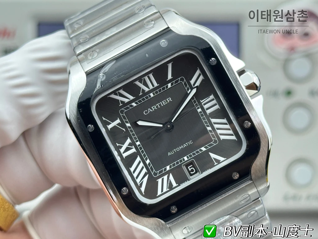 까르띠에 산토스 드 까르띠에 스틸 블랙 베젤 차콜 그레이 다이얼 오토매틱 39.8mm