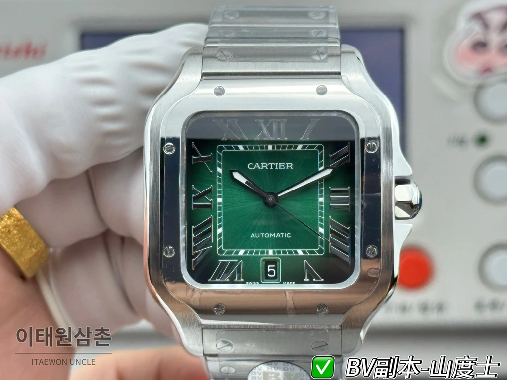 까르띠에 산토스 드 까르띠에 스틸 에메랄드 그린 다이얼 오토매틱 39.8mm