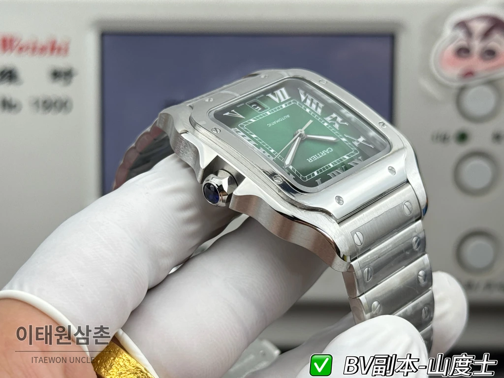 까르띠에 산토스 드 까르띠에 스틸 에메랄드 그린 다이얼 오토매틱 39.8mm