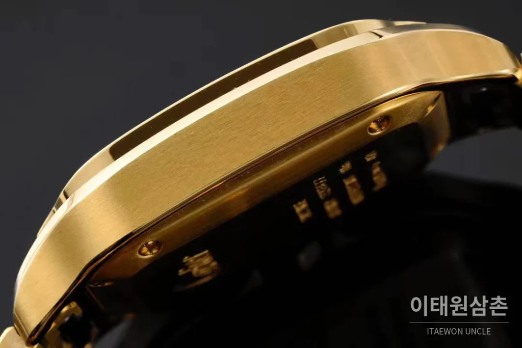 까르띠에 산토스 드 까르띠에 스틸 화이트로만다이얼 오토매틱 35.1mm 골드 브레이슬릿 골드 베젤