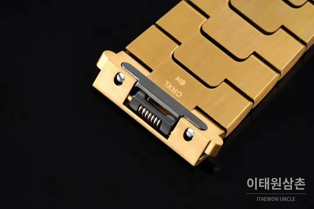 까르띠에 산토스 드 까르띠에 스틸 화이트로만다이얼 오토매틱 35.1mm 골드 브레이슬릿 골드 베젤