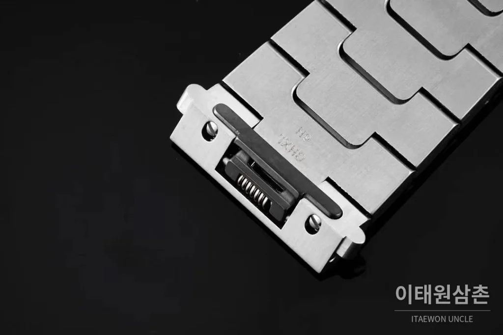 까르띠에 산토스 드 까르띠에 스틸 화이트로만다이얼 오토매틱 35.1mm 스틸 브레이슬릿