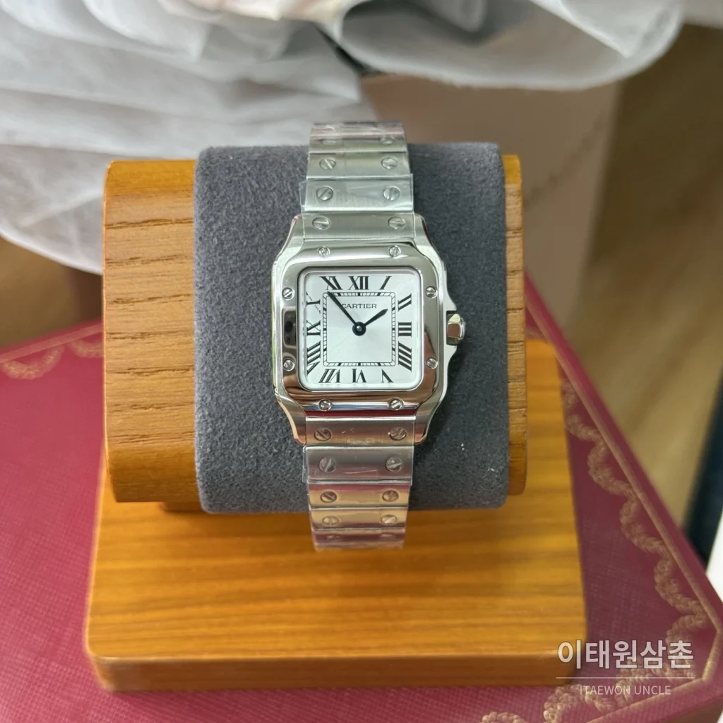 까르띠에 산토스 쿼츠 화이트 다이얼 스틸 브레이슬릿 (2)