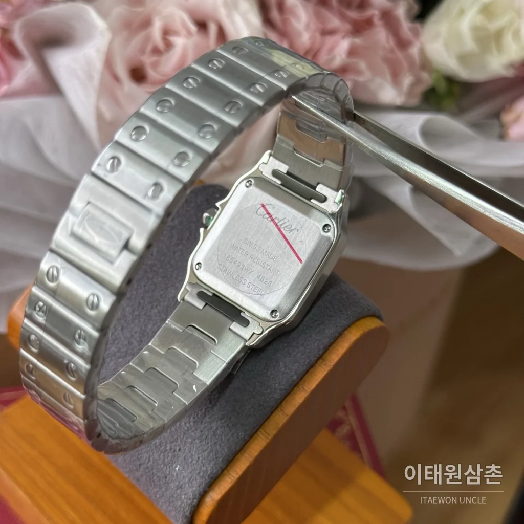 까르띠에 산토스 쿼츠 화이트 다이얼 스틸 브레이슬릿 (2)