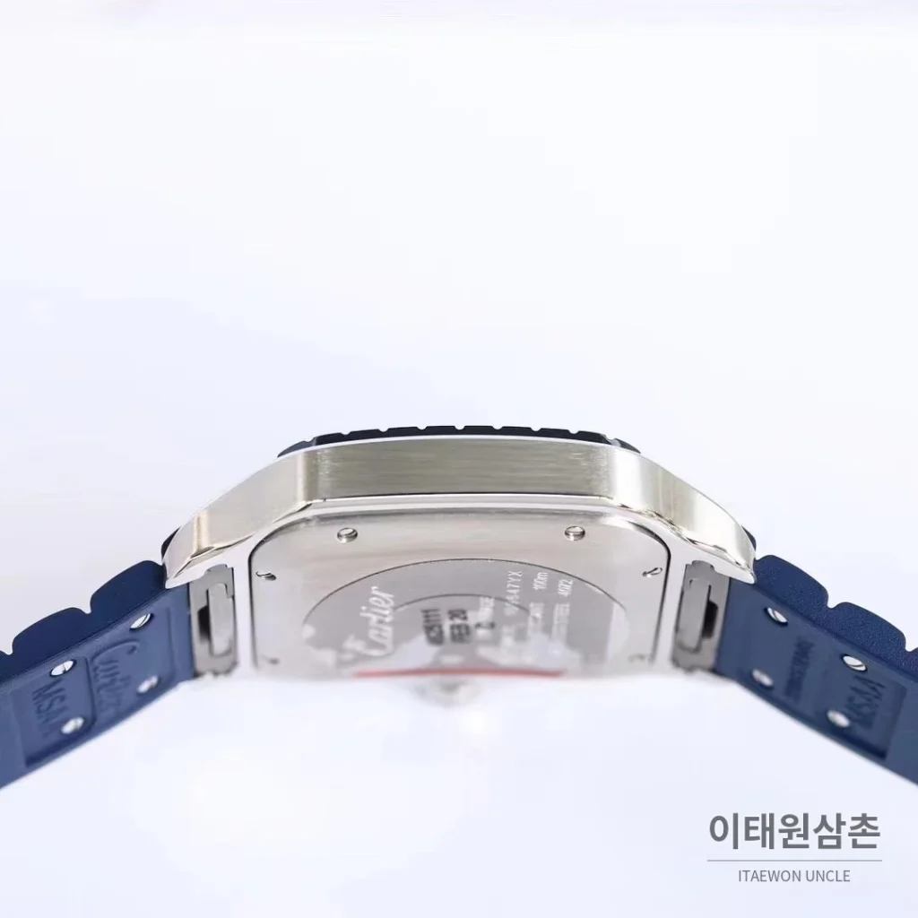 까르띠에 산토스 러버스트랩 오토매틱 워치 39.8mm 실버 네이비 베젤