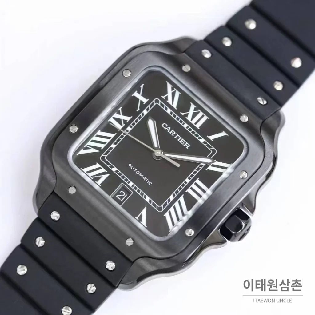 까르띠에 산토스 러버 스트랩 블랙다이얼 오토매틱 39.8mm 블랙 / 화이트 블랙 베젤