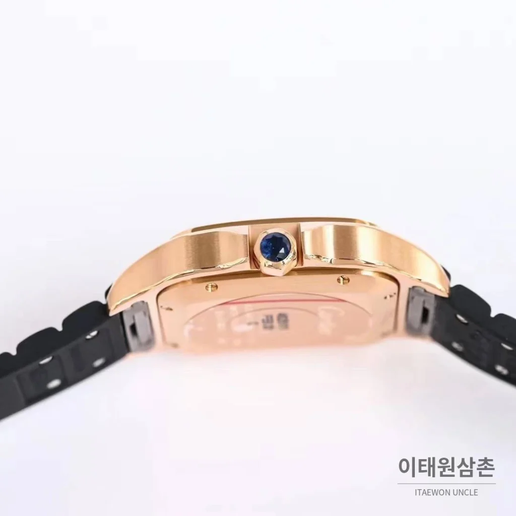 까르띠에 산토스 러버 스트랩 블랙다이얼 오토매틱 39.8mm 블랙 / 화이트 로즈골드 베젤