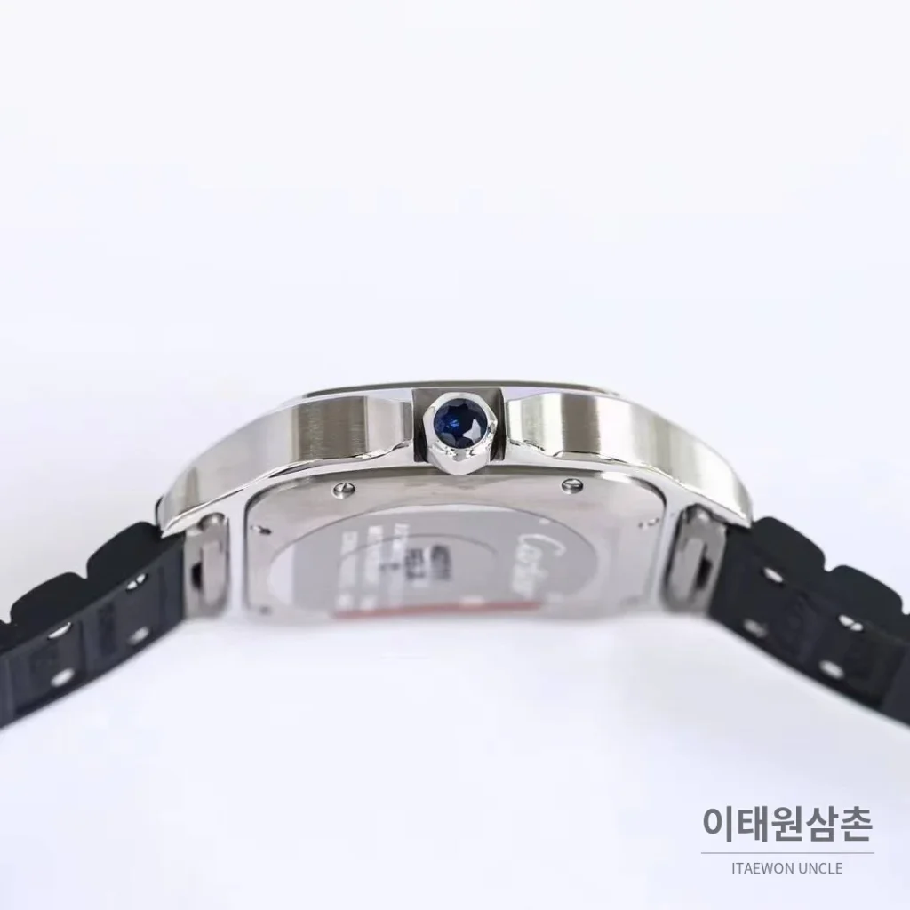 까르띠에 산토스 러버 스트랩 블랙다이얼 오토매틱 39.8mm 블랙 / 화이트 실버 베젤