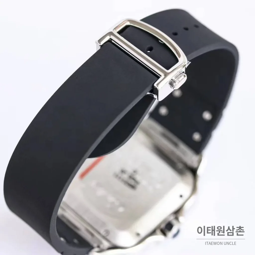 까르띠에 산토스 러버 스트랩 블랙다이얼 오토매틱 39.8mm 블랙 / 화이트 실버 베젤