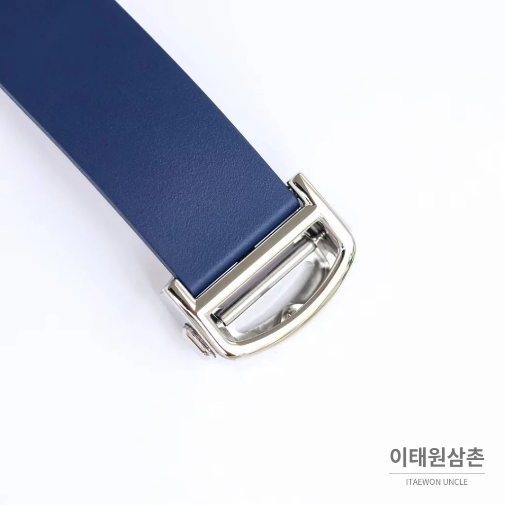 까르띠에 산토스 스틸 블루베젤 러버스트랩 오토매틱 39.8mm 화이트 다이얼 (2)