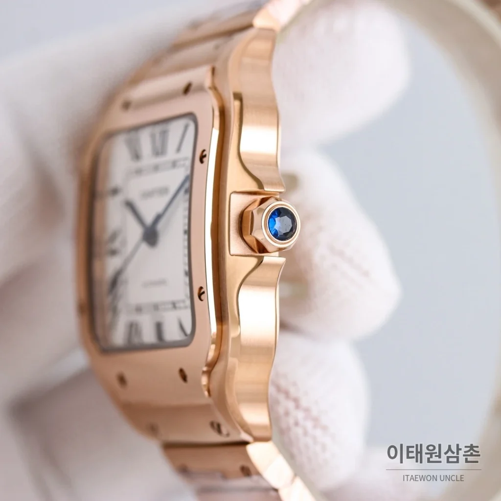 까르띠에 산토스 스틸 블루핸즈 오토매틱 39.8mm 화이트 다이얼 골드 브레이슬릿