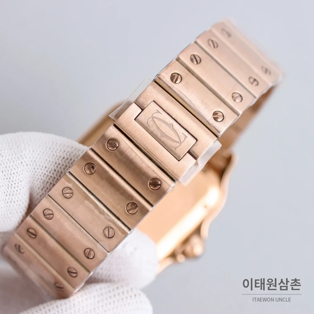 까르띠에 산토스 스틸 블루핸즈 오토매틱 39.8mm 화이트 다이얼 골드 브레이슬릿