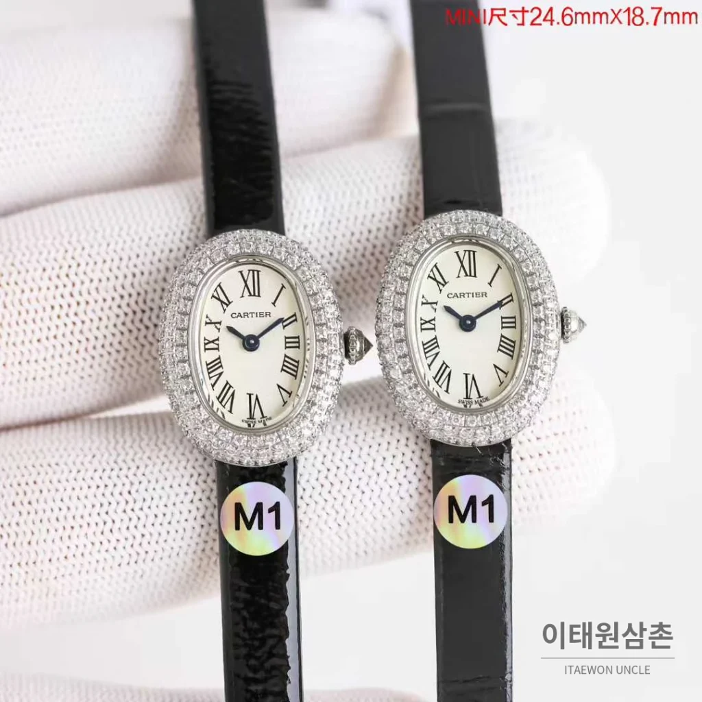까르띠에 탱 루이 미니 골드톤 화이트다이얼 로만인덱스 블루핸즈 쿼츠 24mm 골드 / 화이트 (2)