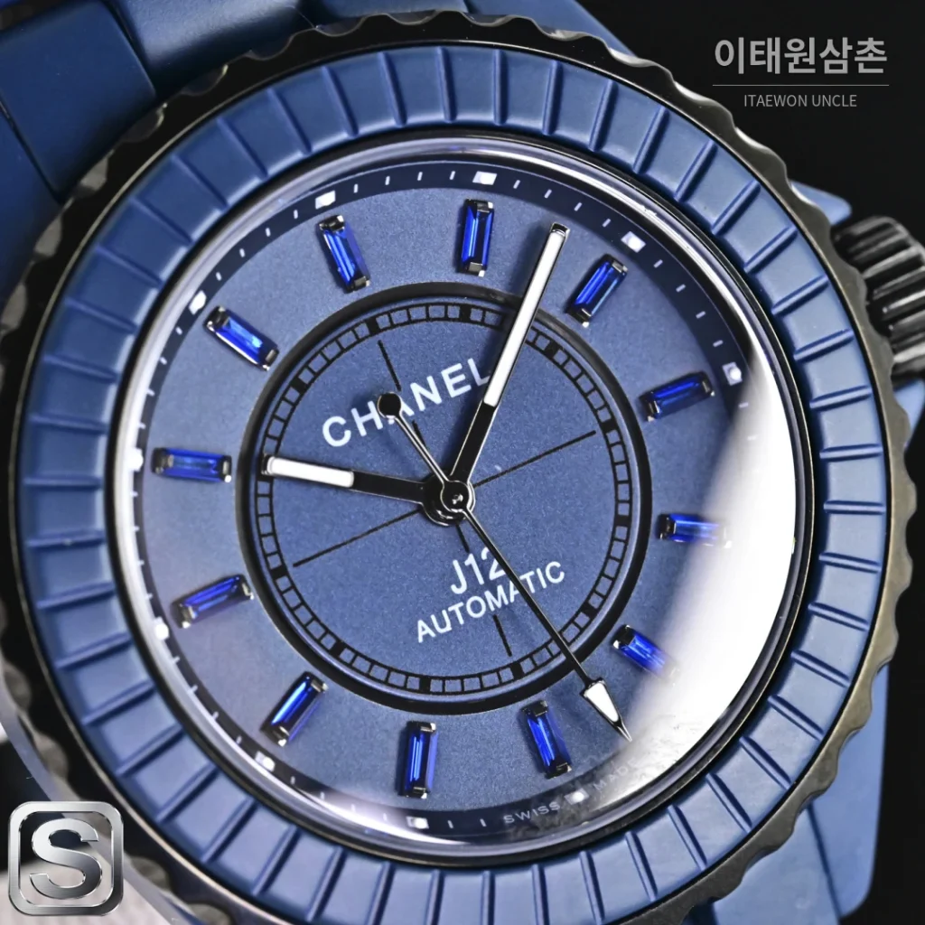 샤넬 J12 블루 오토매틱 세라믹 브레이슬릿 블랙 베젤 (2)