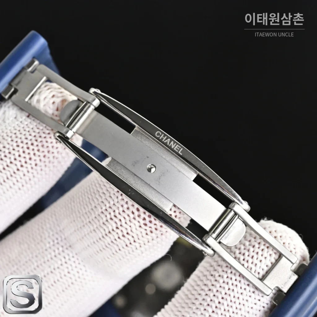 샤넬 J12 블루 오토매틱 세라믹 브레이슬릿 블랙 베젤