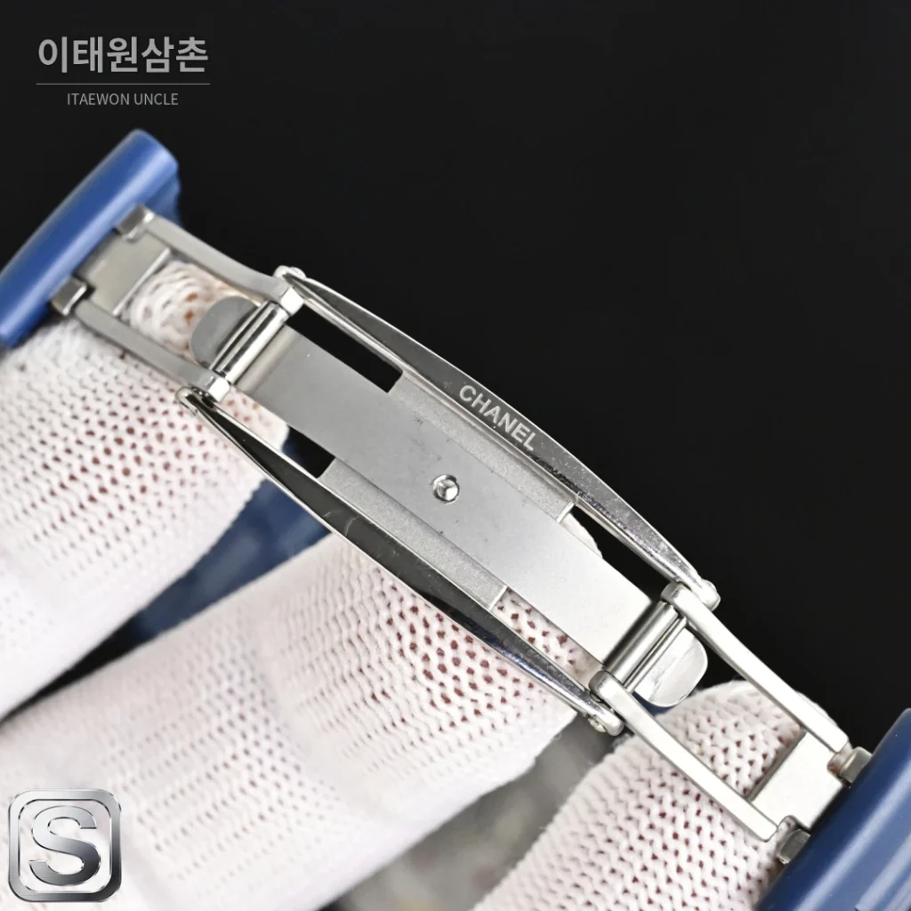 샤넬 J12 블루 오토매틱 세라믹 브레이슬릿 블랙 베젤 (6)