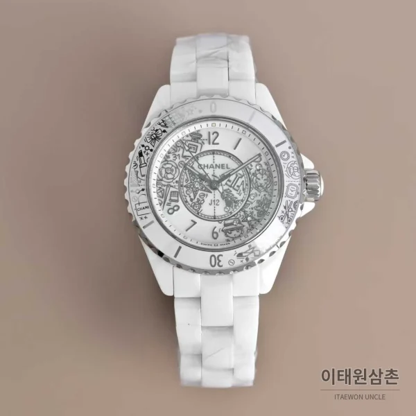 샤넬 J12 세라믹 블랙화이트 다이얼 쿼츠 33mm 블랙 / 화이트 (6) 샤넬 J12 세라믹 블랙화이트 다이얼 쿼츠 33mm 블랙 / 화이트 세라믹 브레이슬릿 화이트 베젤 (6)