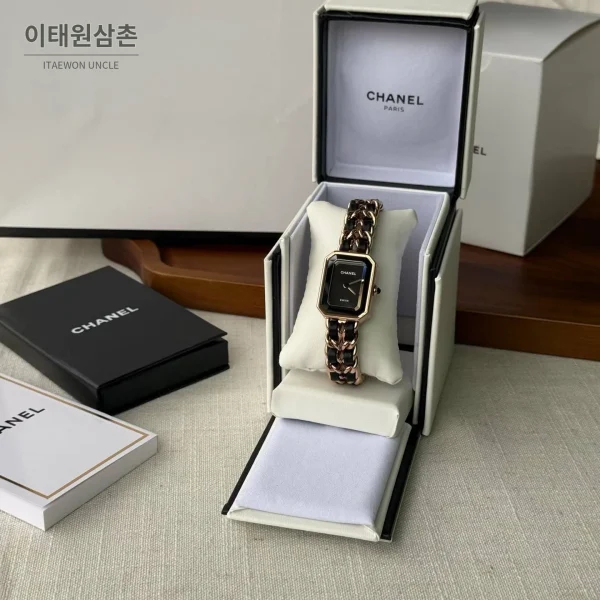 샤넬 프리미에르 스틸 레더 브레이슬릿 쿼츠 여성시계 20mm 블랙 다이얼 로즈골드 베젤