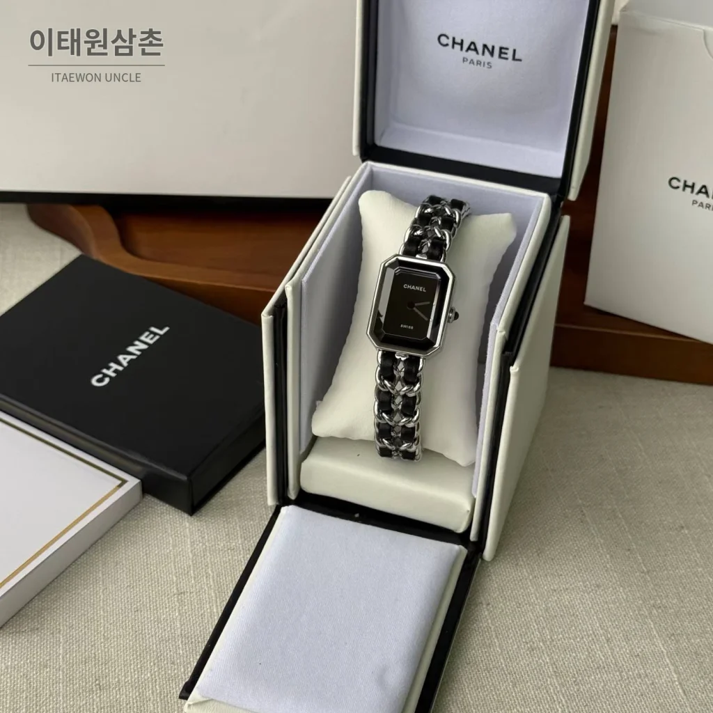 샤넬 프리미에르 스틸 레더 브레이슬릿 쿼츠 여성시계 20mm 블랙 다이얼 실버 베젤