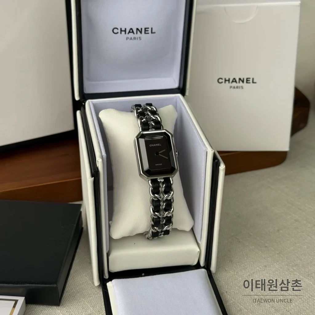 샤넬 프리미에르 스틸 레더 브레이슬릿 쿼츠 여성시계 20mm 블랙 다이얼 실버 베젤