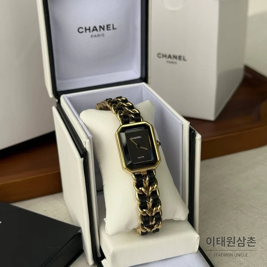 샤넬 프리미에르 스틸 레더 브레이슬릿 쿼츠 여성시계 20mm 블랙 다이얼 골드 베젤