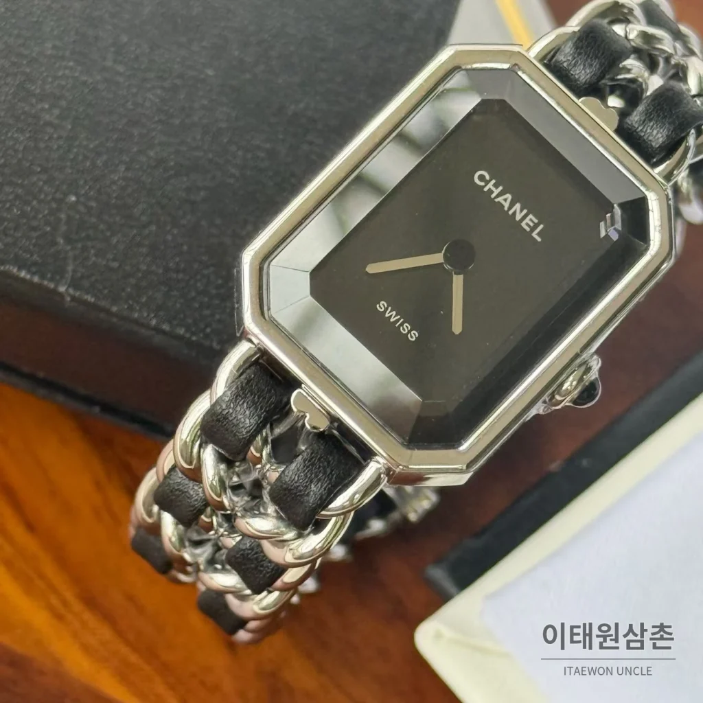 샤넬 프리미에르 스틸 레더 브레이슬릿 쿼츠 여성시계 20mm 블랙 다이얼 실버 베젤