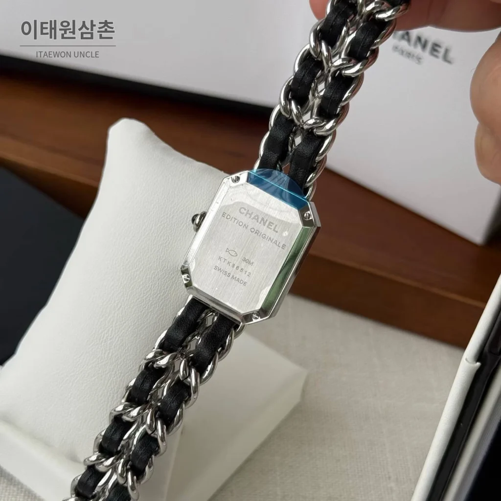 샤넬 프리미에르 스틸 레더 브레이슬릿 쿼츠 여성시계 20mm 블랙 다이얼 실버 베젤